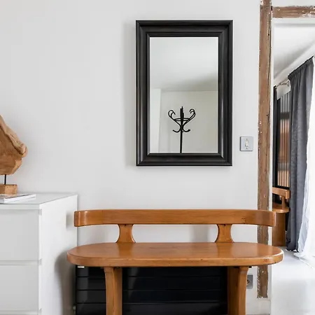 Apartment Chic Parisian Apartment
