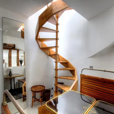 Chic Parisian Apartment Paris