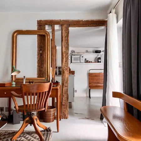 Chic Parisian Apartment