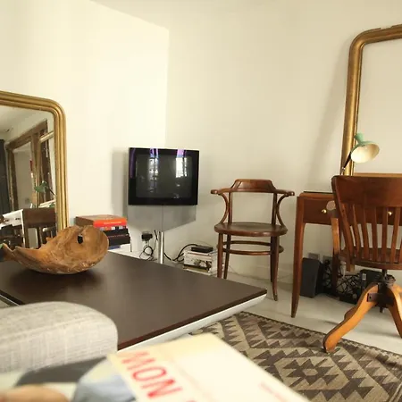 Апартаменты Superb Flat Париж